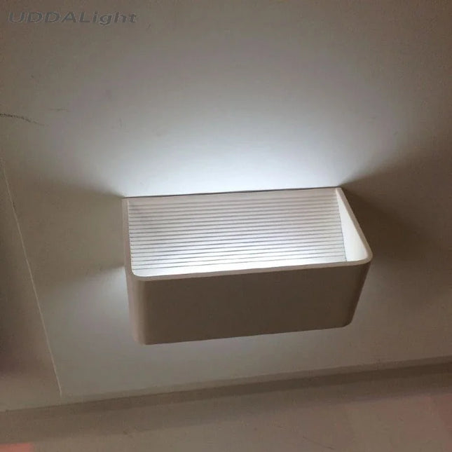 UDDA Light LED-Wandleuchte Up & Down